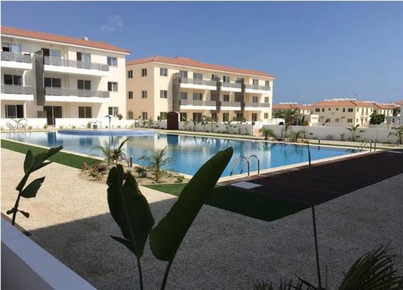 Cosy Apartment In A Luxury Resort Paralimni Exterior photo